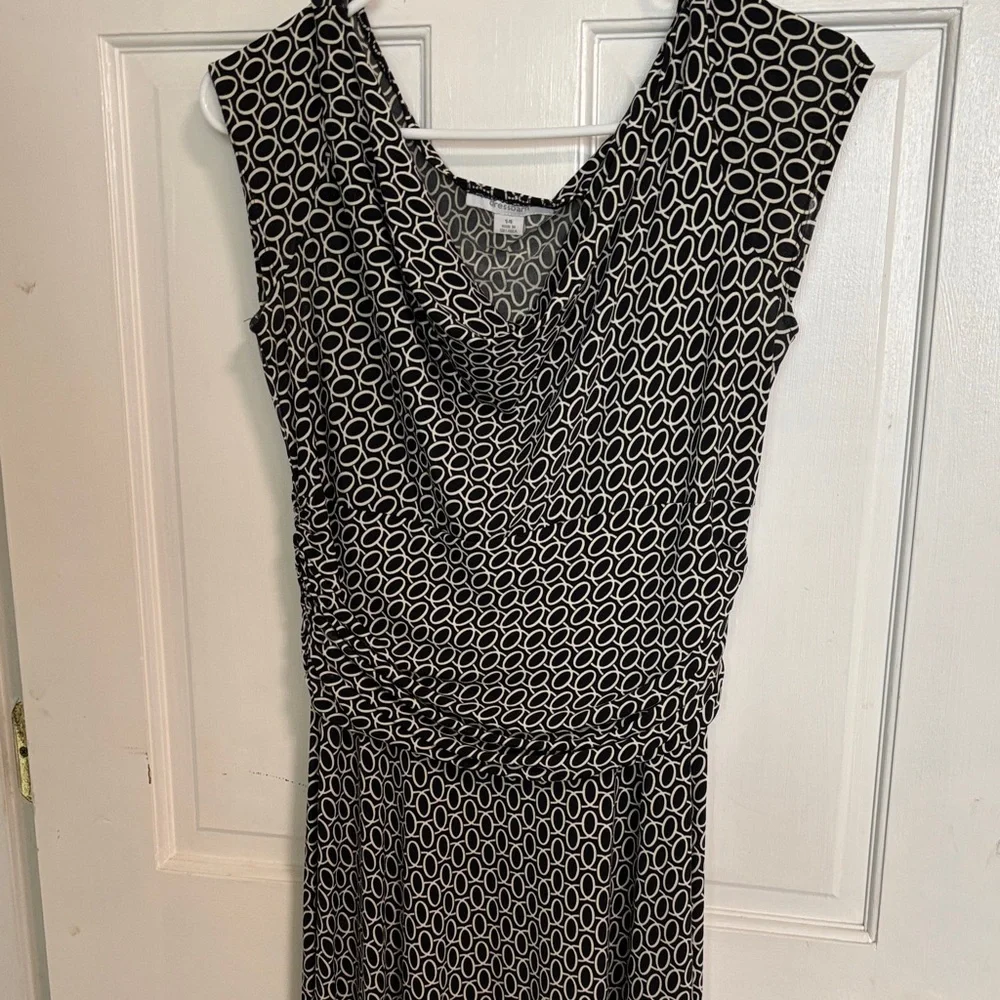 Dress Barn Black & White Geometric Cowl Neck Midi Dress